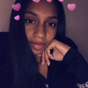 Meet your Posher, Alivia